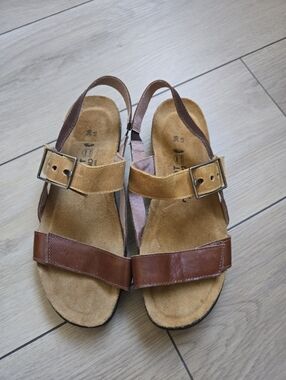 Naot Women's Norah Sandals Size 5